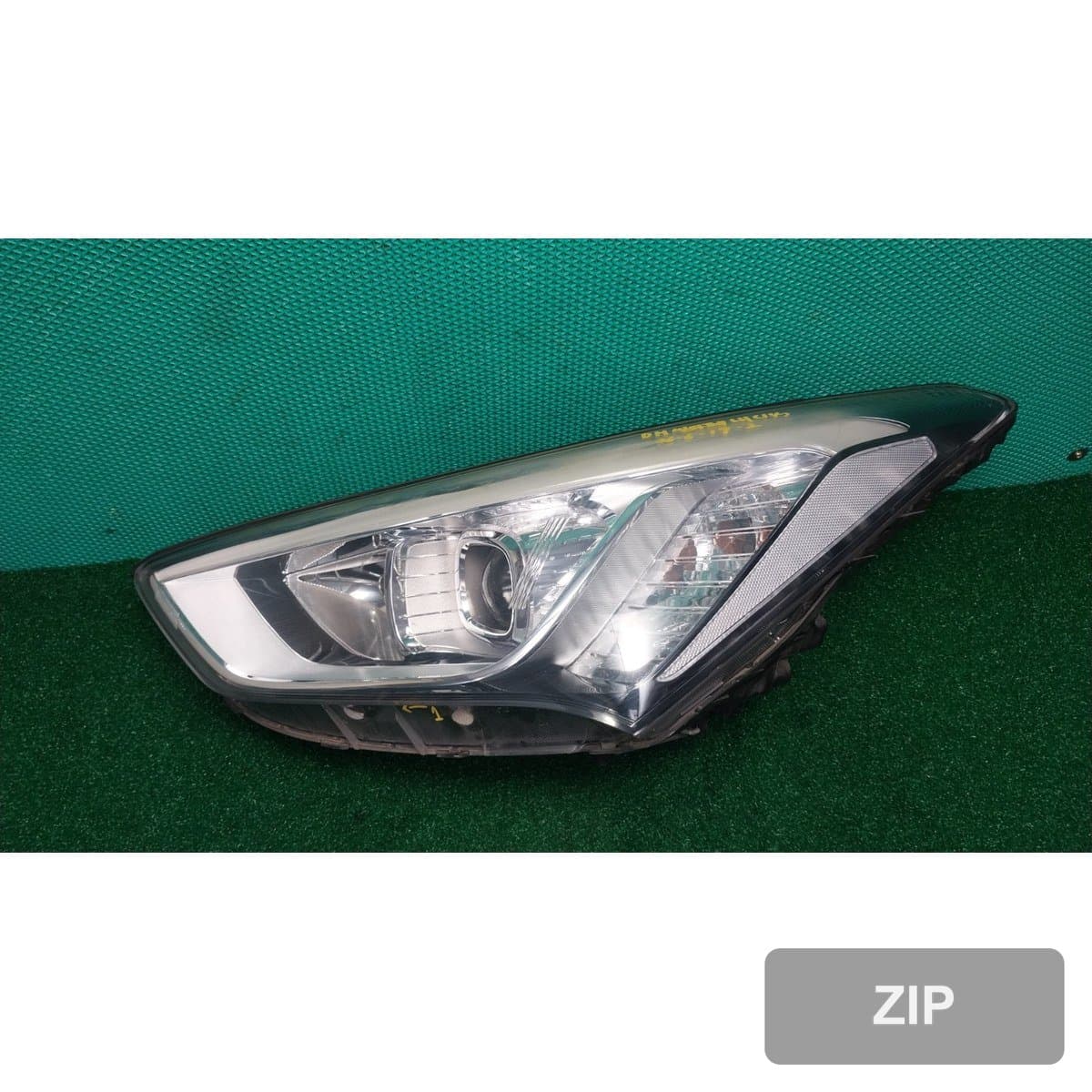 Hyundai Santa Fe DM 2015 — фара левая 921012W126