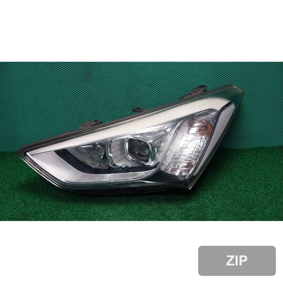 Hyundai Santa Fe DM 2015 — фара левая 921012W