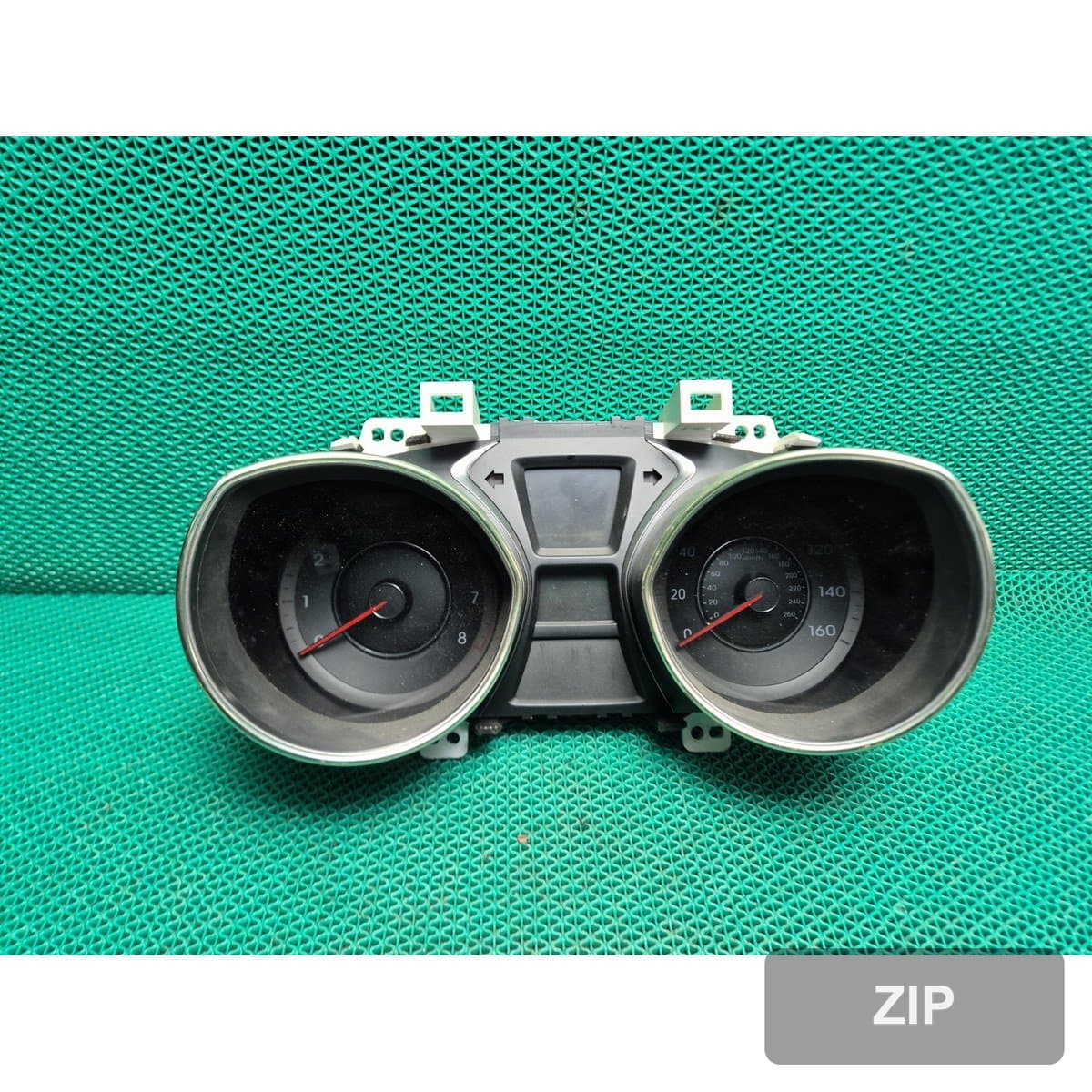 Hyundai Avante MD 2011 — панель приборов 940113X050