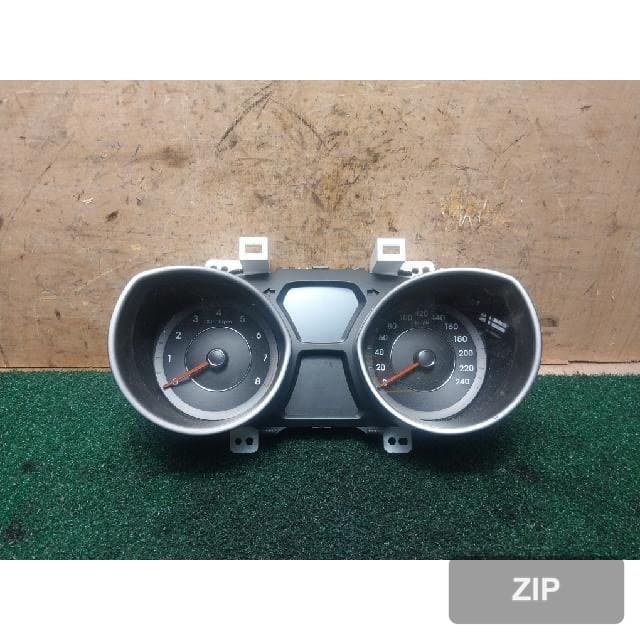 Hyundai Avante MD 2012 — панель приборов 940033X020