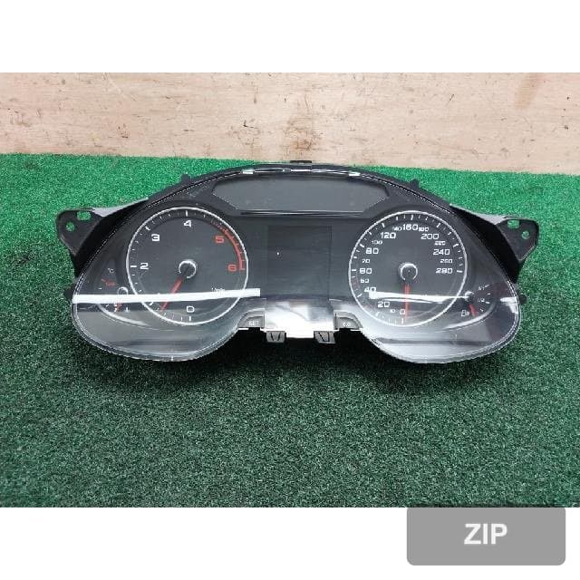 Audi A4 2015 — комбинация приборов 8K0920932D