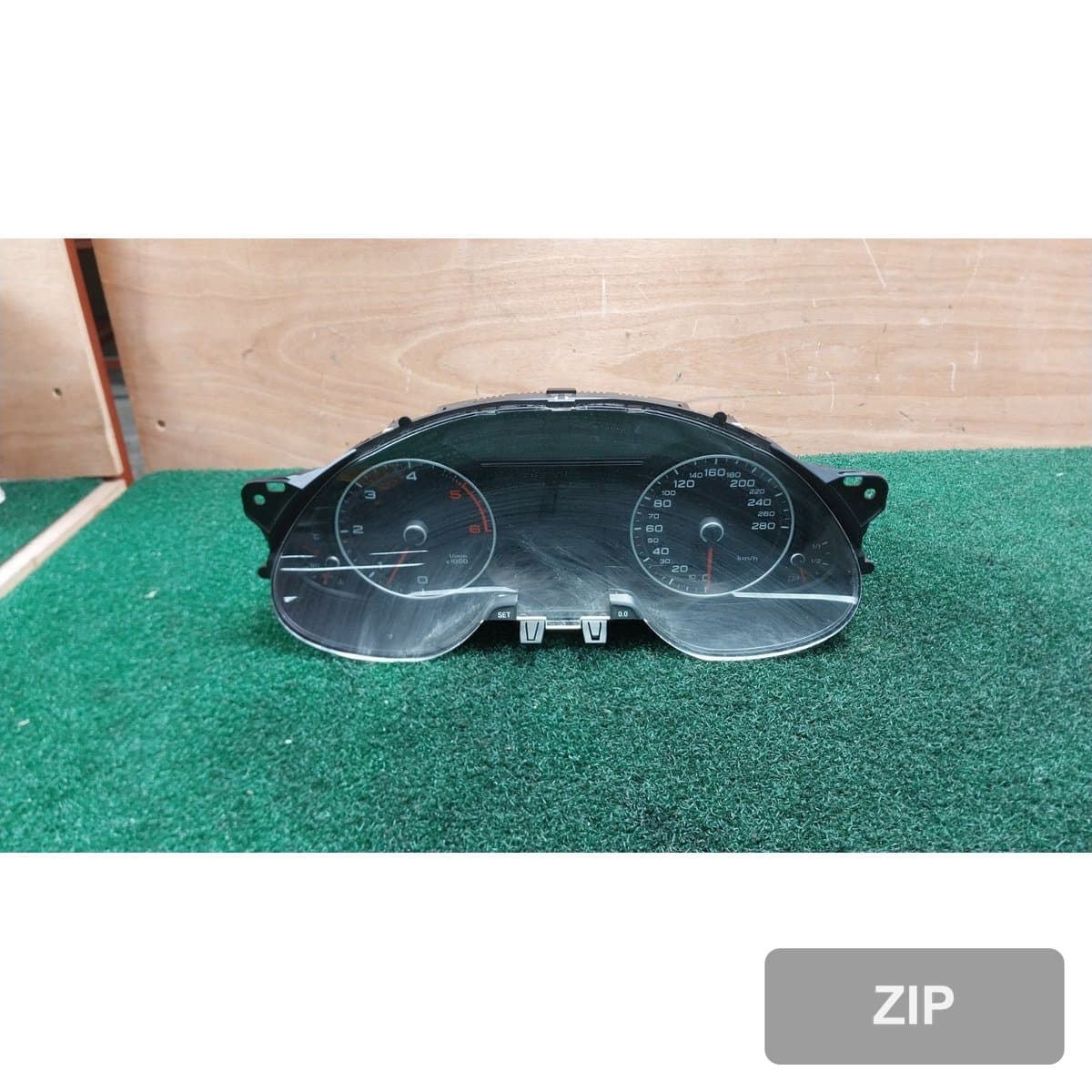Audi A4 2013 — приборная панель 8K0920931J
