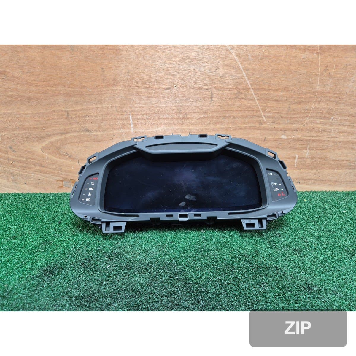 Audi A6 C8 40 TDI 2020 — приборная панель 4K0920790B