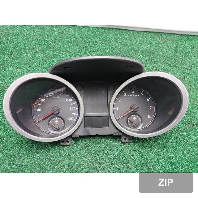 Hyundai Genesis Coupe 2010 — приборная панель 94003-2M150