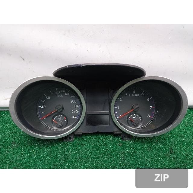 Hyundai Genesis Coupe 2009 — панель приборов 94003-2M000