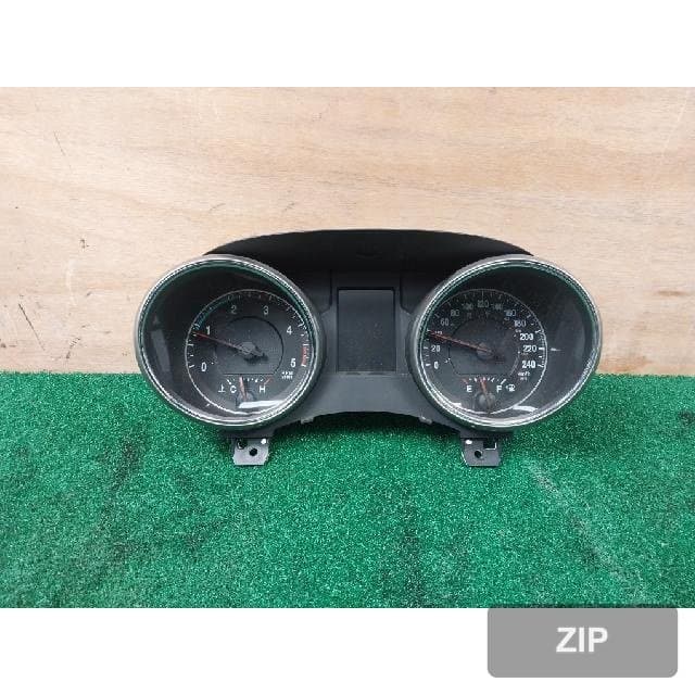 Jeep 3.0 CRD 2012 — щиток приборов