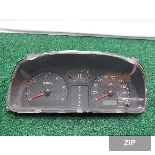 Hyundai Terracan 2004 — панель приборов 94003-H1110
