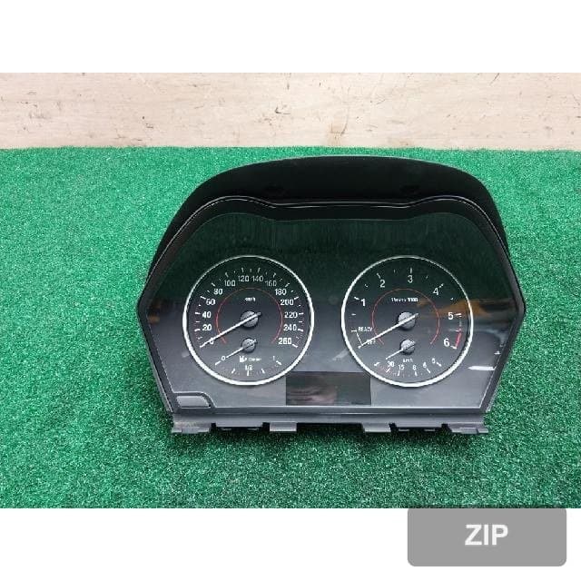 BMW 118d Sports 5door 2016 — приборная панель 6210IK9382164