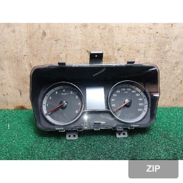 KG Mobility (Ssangyong) Tivoli Air 2021 — панель приборов 8021035620