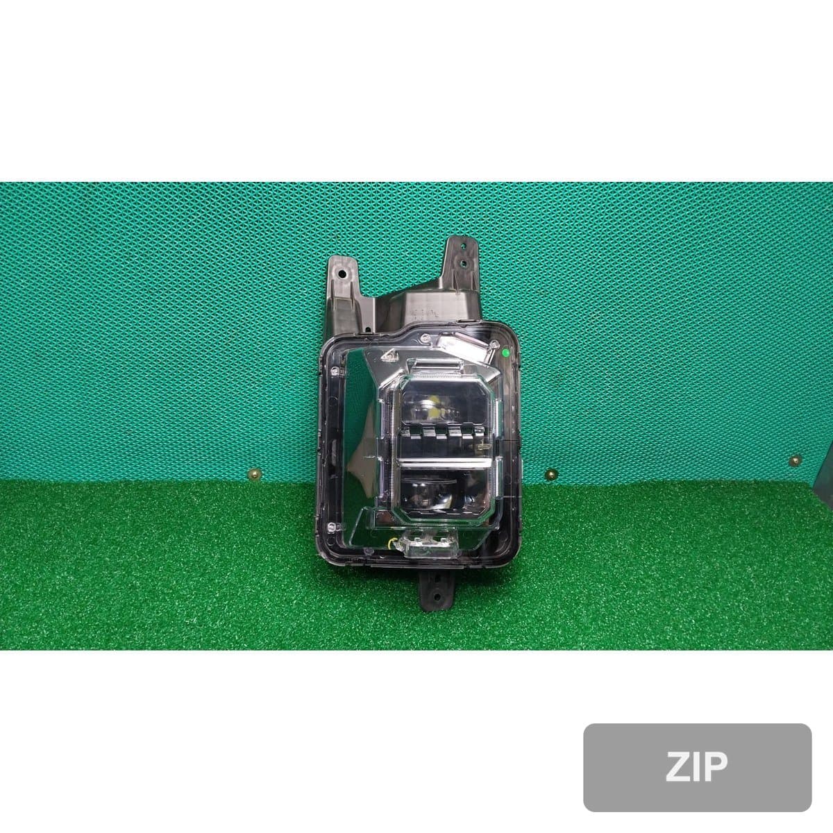 KG모빌리티 Torres EVX E5 2024 — фара правая