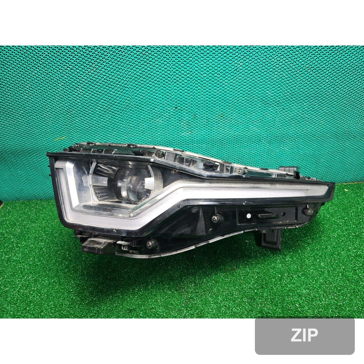 KG모빌리티(쌍용) Torres 1.5 2WD T5 2024 — фара левая