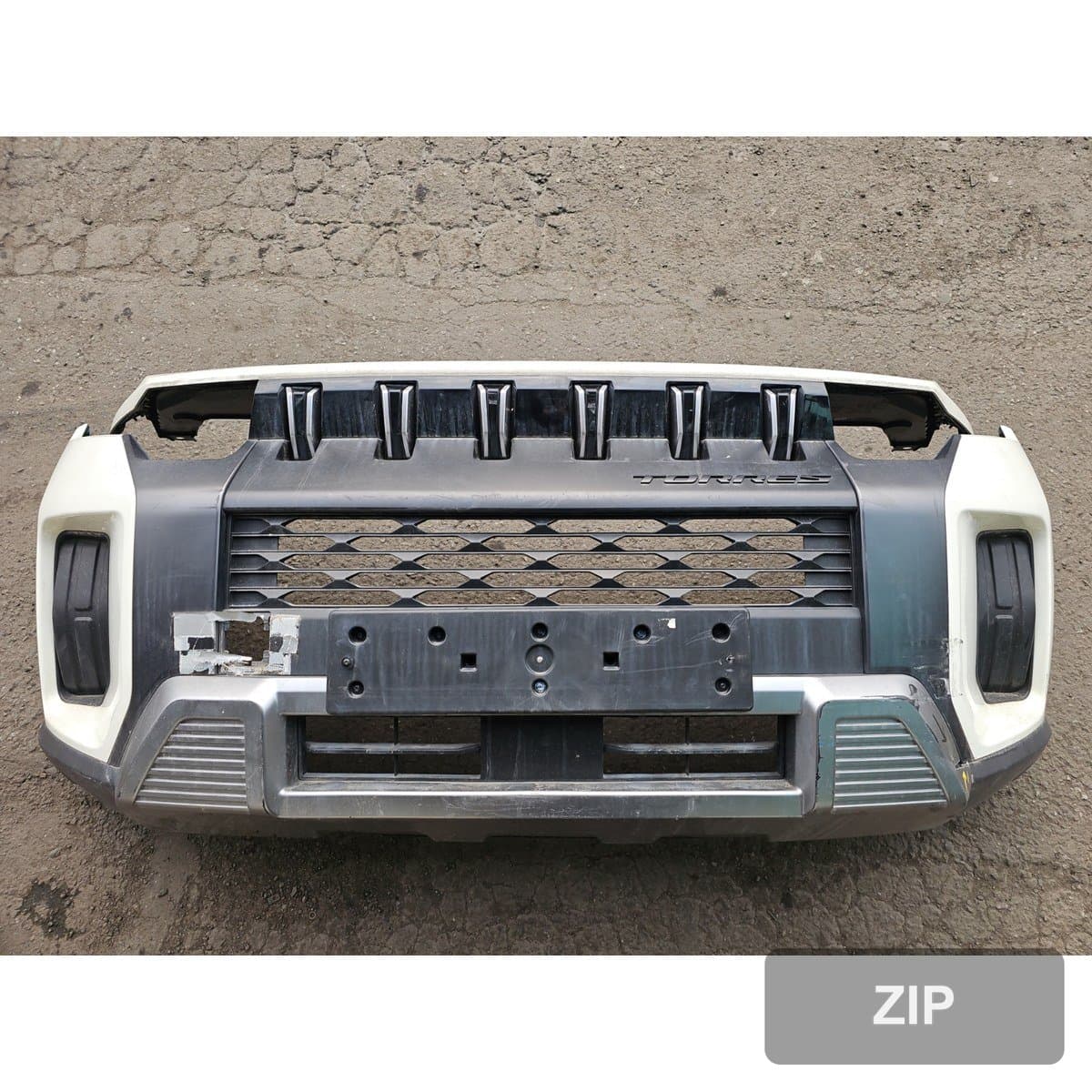 KG모빌리티(쌍용) Torres 1.5 2WD T5 2024 — передний бампер