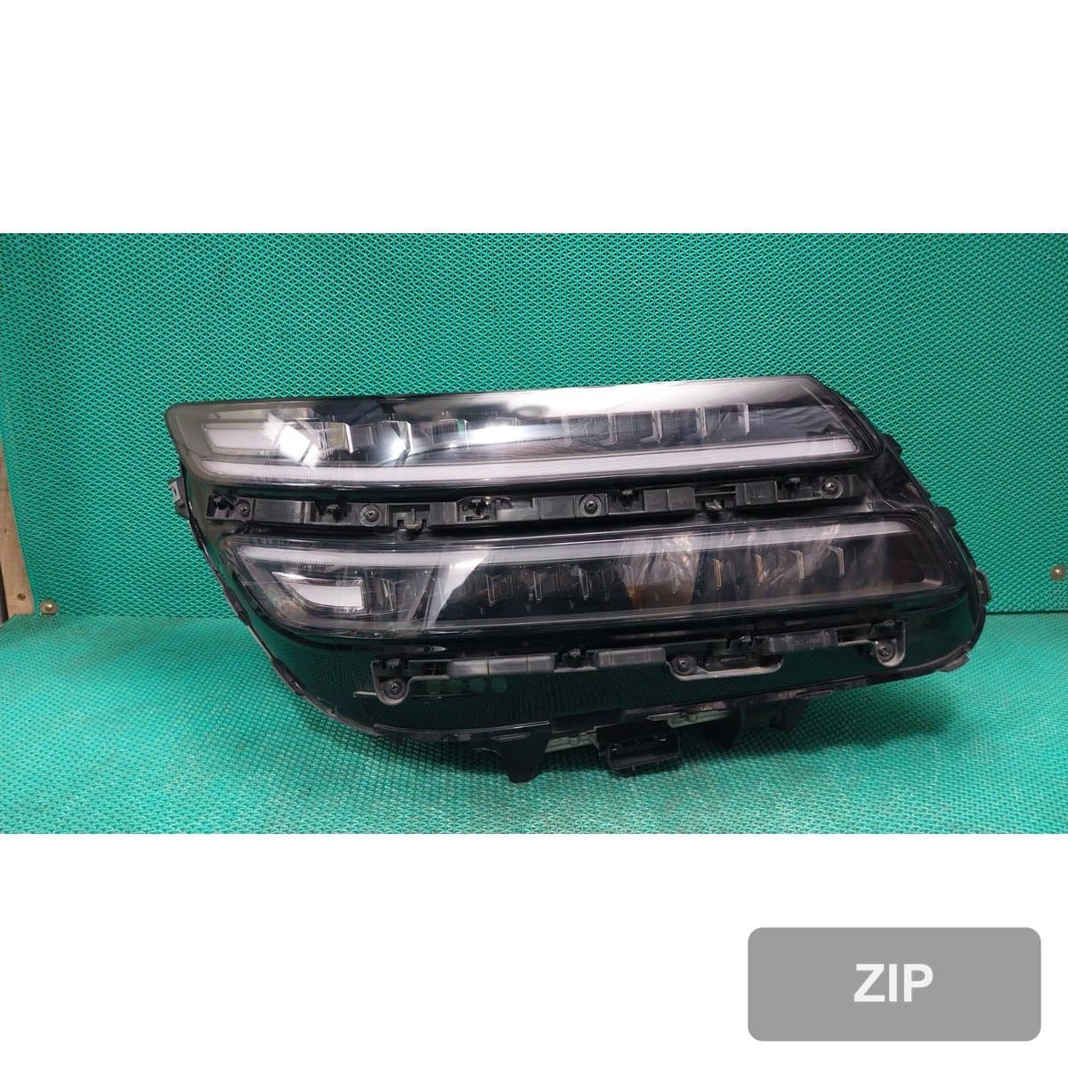 Genesis GV80 2021 — фара правая (пассажирская) 92102T6