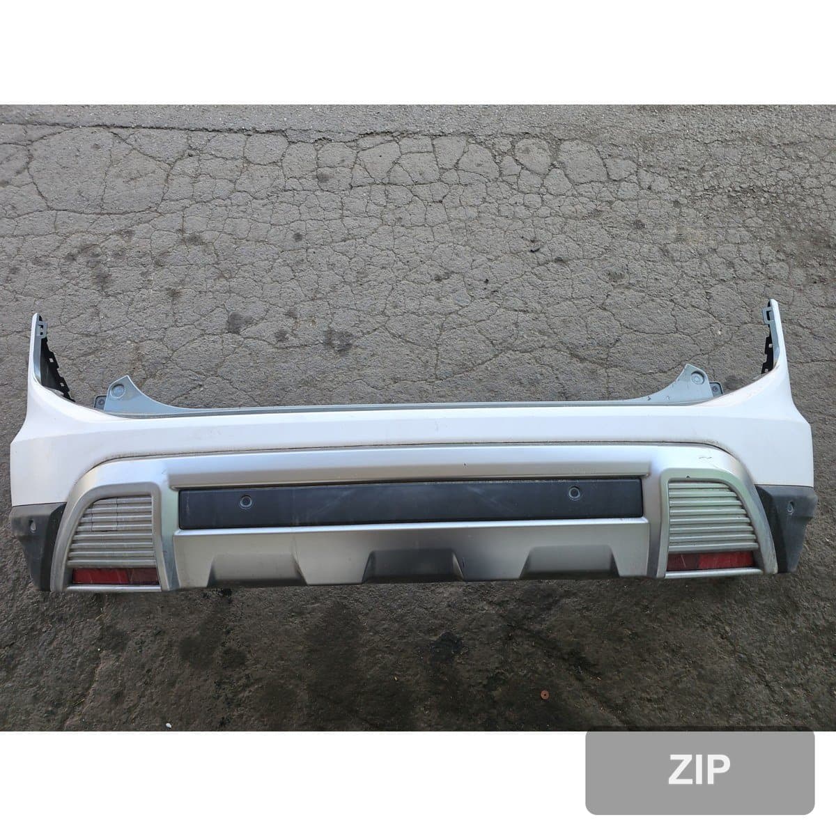 KG모빌리티 Torres 1.5 2WD T5 2024 — бампер задний