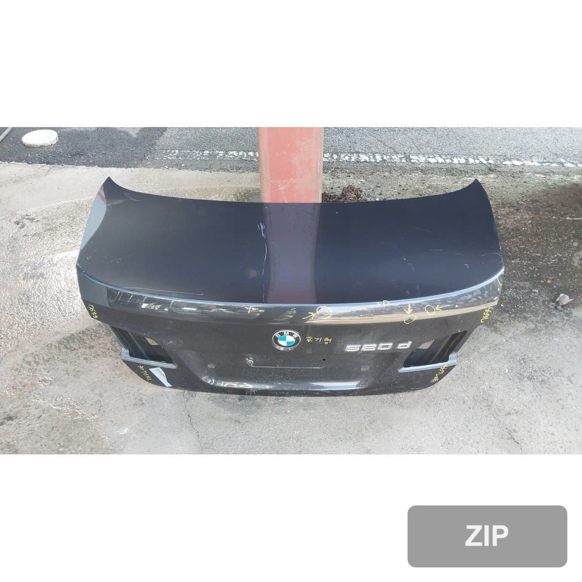 BMW 520d 2014 — крышка багажника