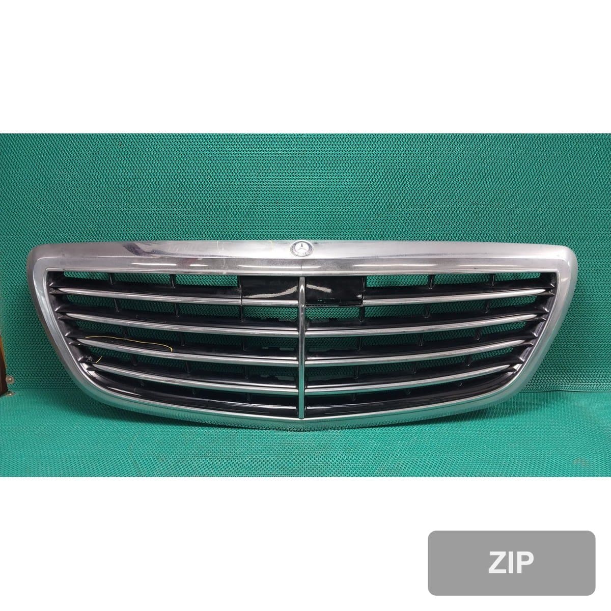 Mercedes-Benz S500L 2015 — решётка радиатора A2228800383
