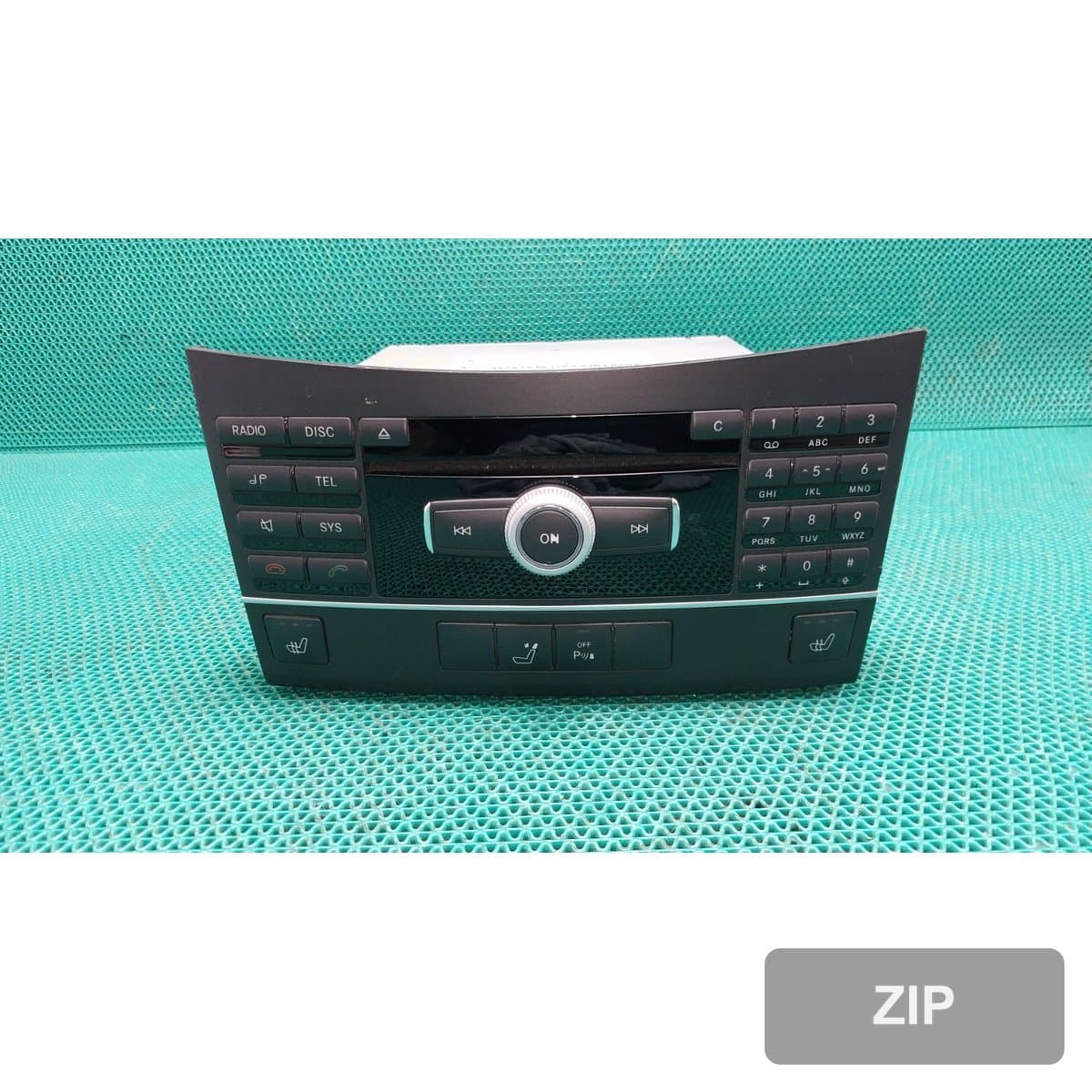 Mercedes-Benz E200 CGI 2011 — AV-система (аудиосистема) A2129004910