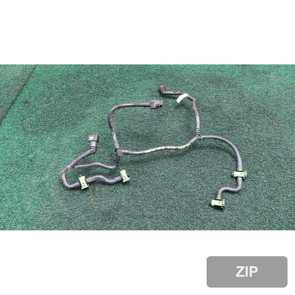 Крышка масляного фильтра Ford 2.3 2022 JB3Q9K022BA