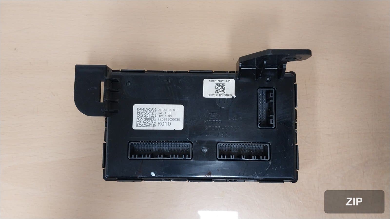 Модуль (блок) салона Hyundai IONIQ 6 2023 97255KL011