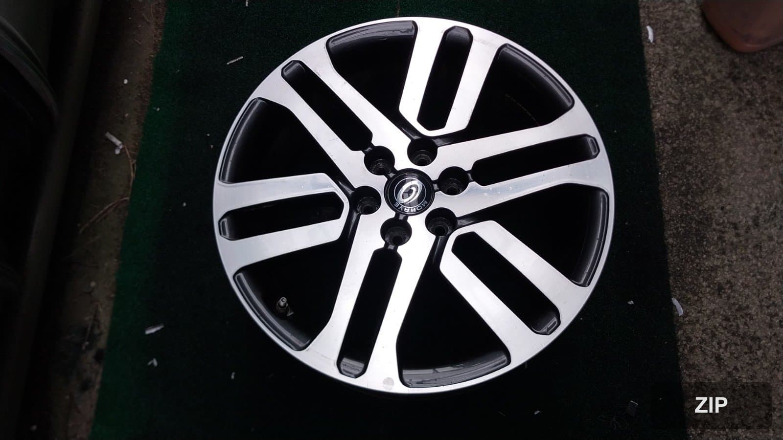 Алюминиевый диск колеса 529102J600