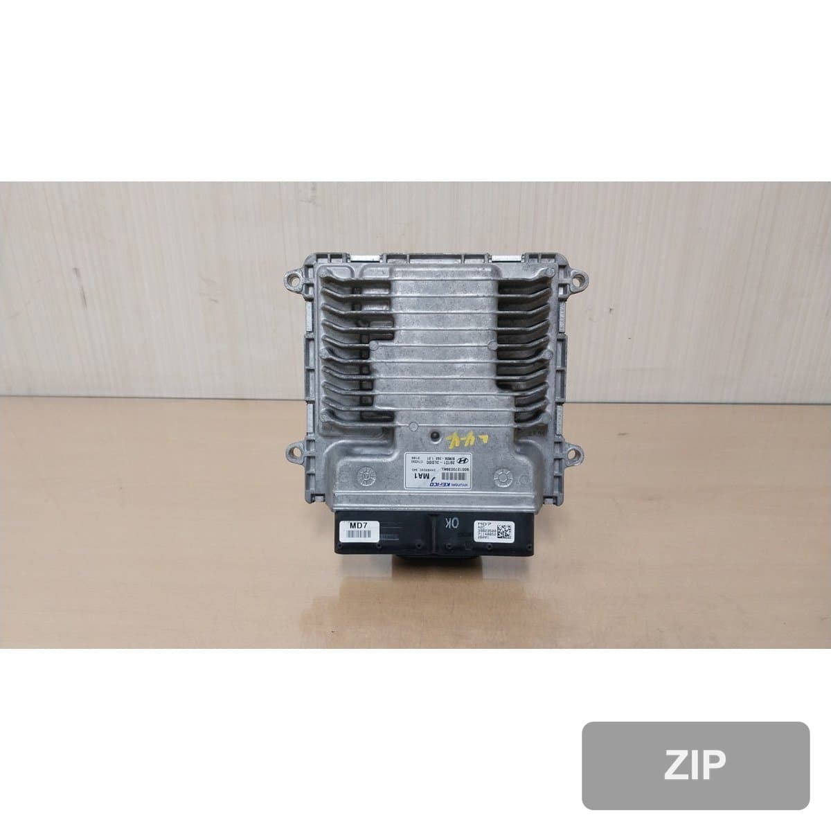 Блок управления двигателем ECU