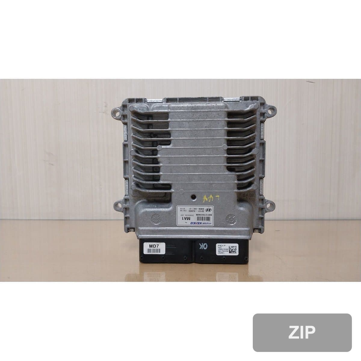 Блок управления двигателем ECU