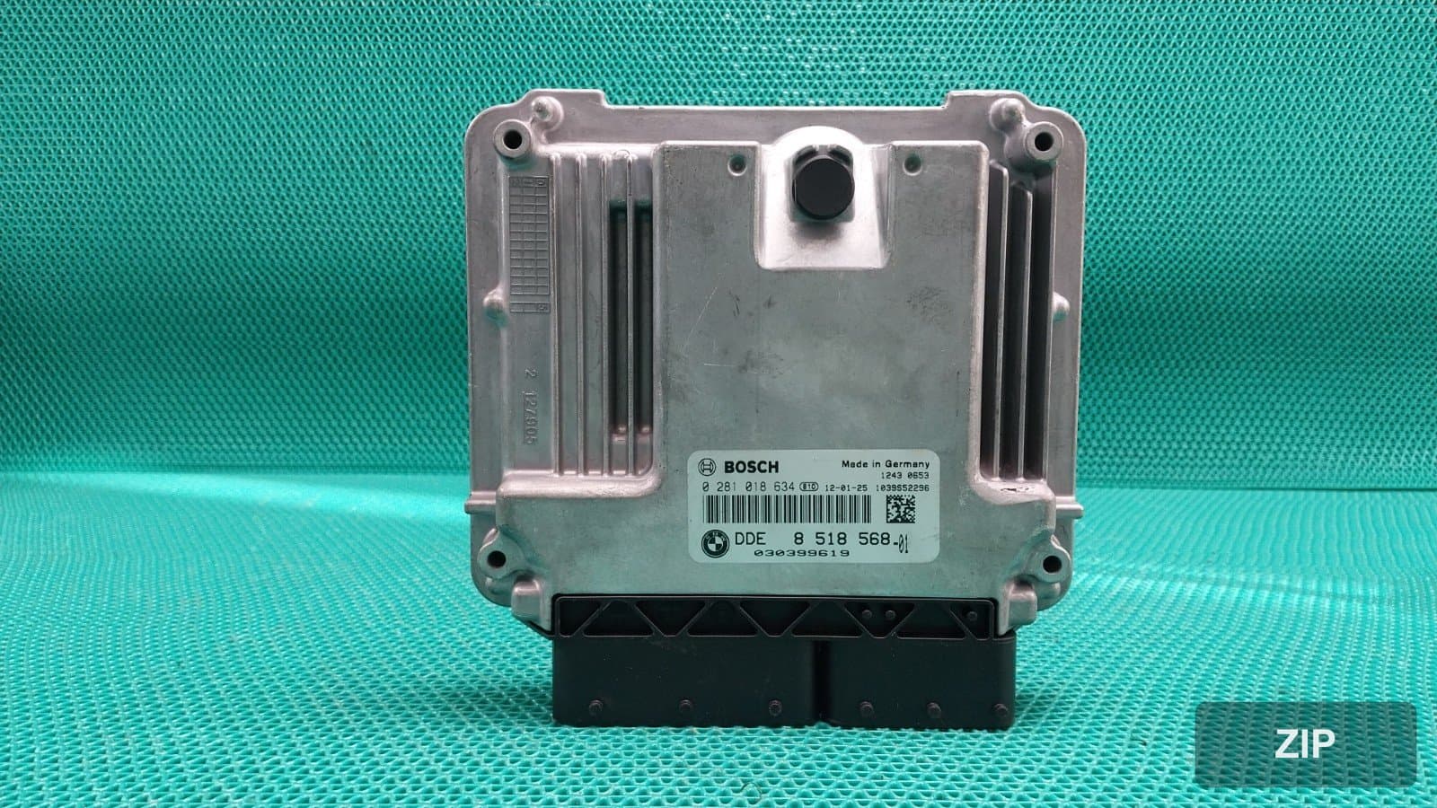 Блок управления двигателем ECU