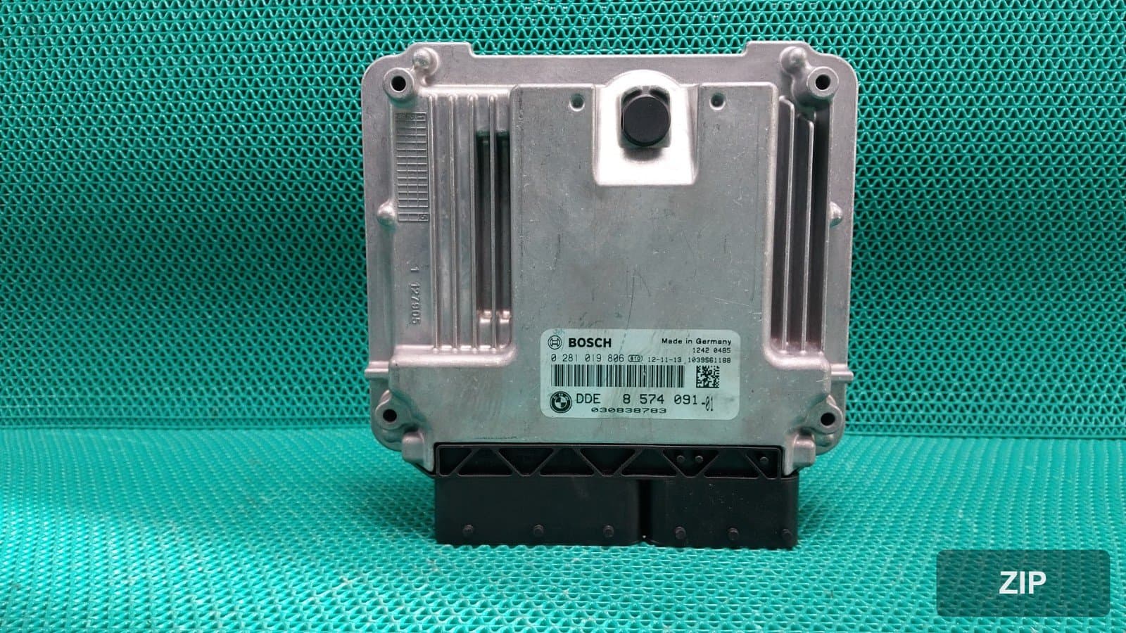 Блок управления двигателем ECU