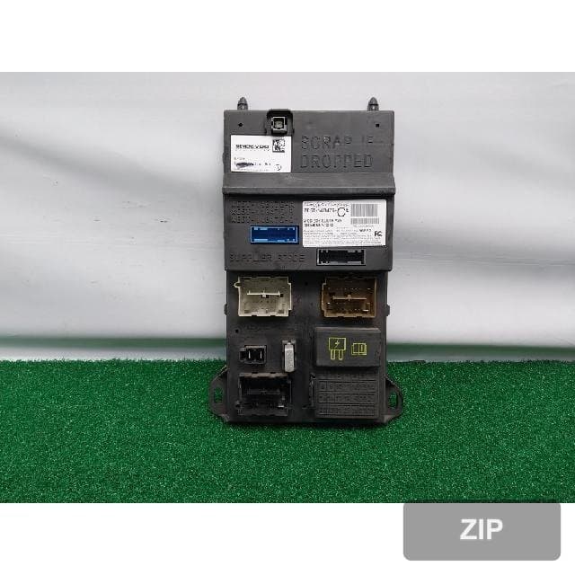 Модуль BCM (ETACS) 7E5T-14B476-CE