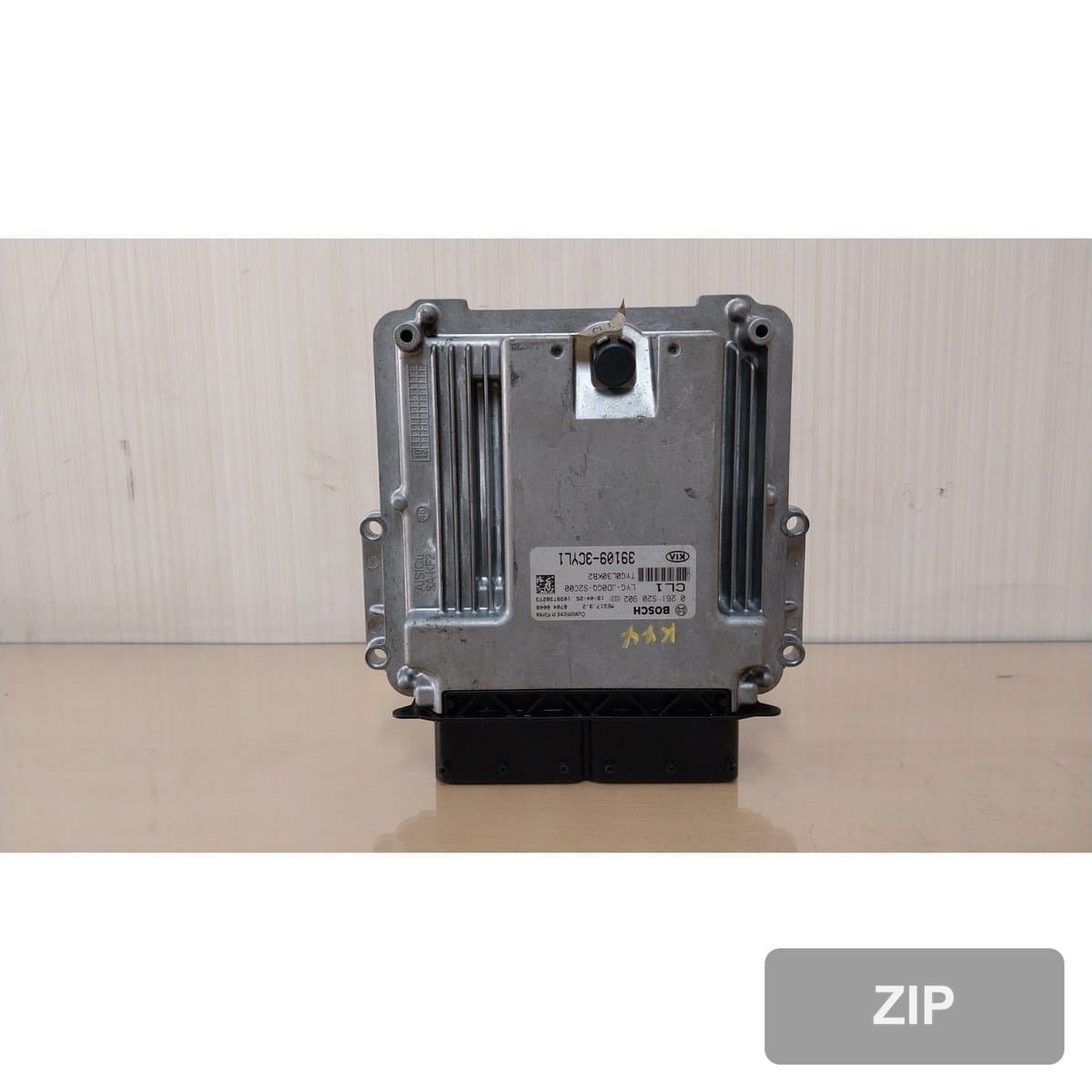 Блок управления двигателем (ECU) 391093CYL1