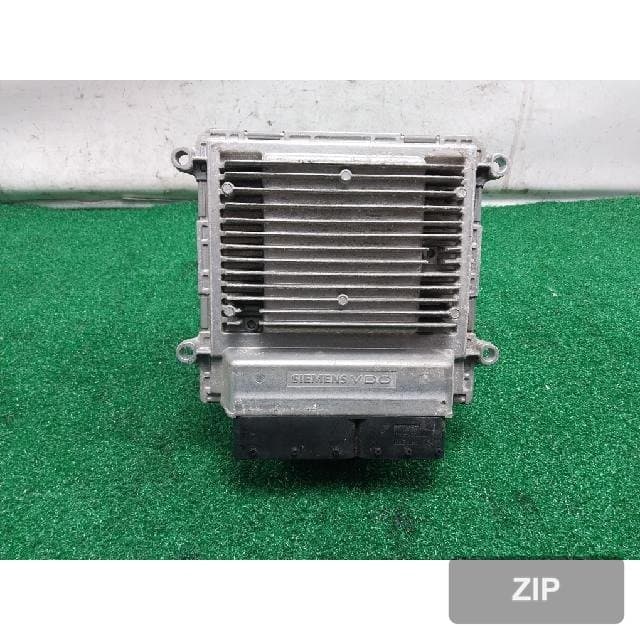 Блок управления двигателем ECU