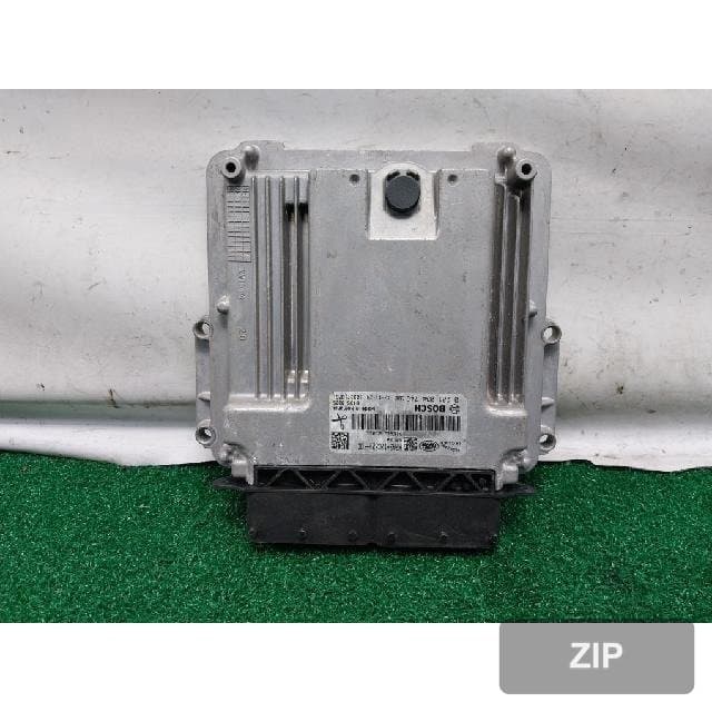 Блок управления двигателем ECU