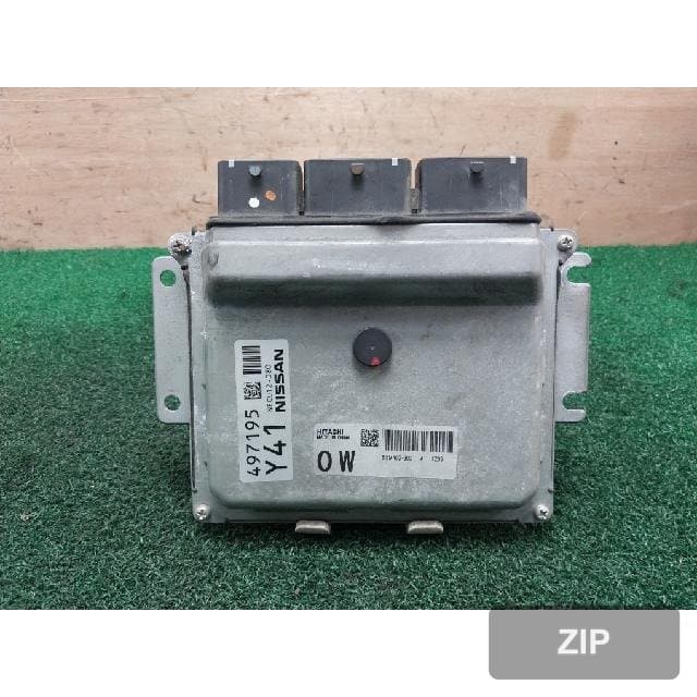 Блок управления двигателем ECU