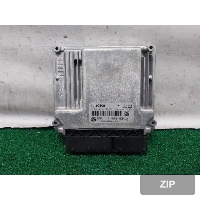 Блок управления двигателем ECU