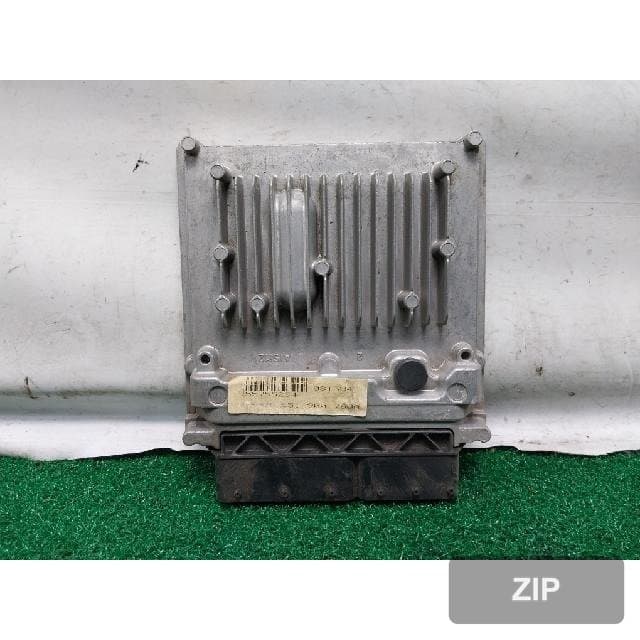 Блок управления двигателем (ECU) A6519007600
