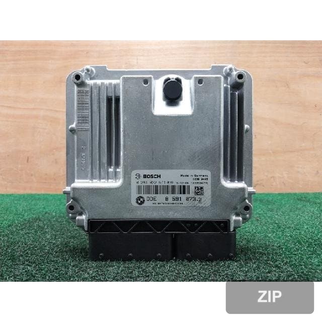 Блок управления двигателем ECU