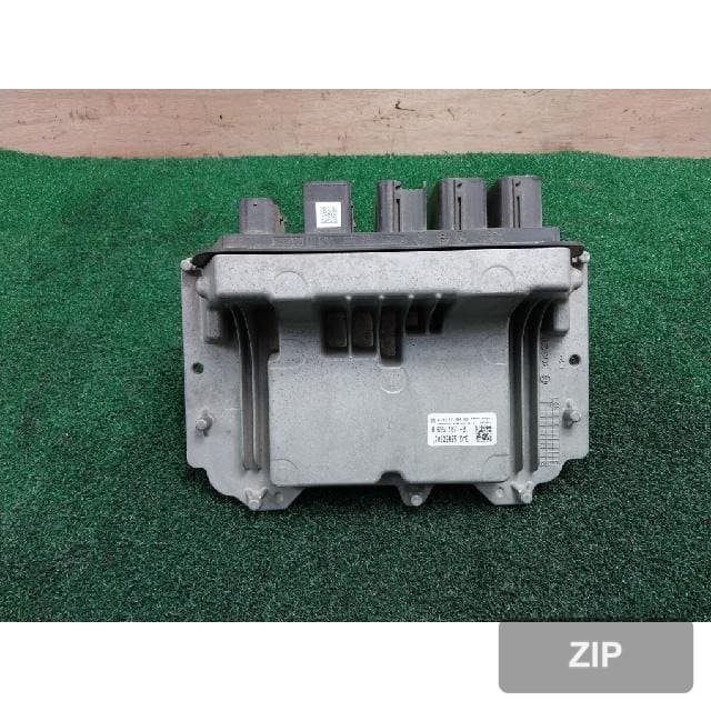 Блок управления двигателем ECU