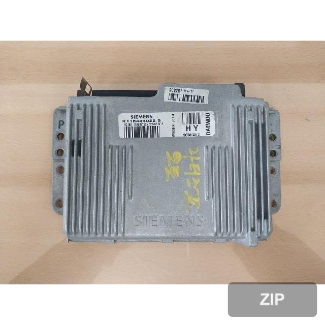 Блок ECU (компьютер двигателя)