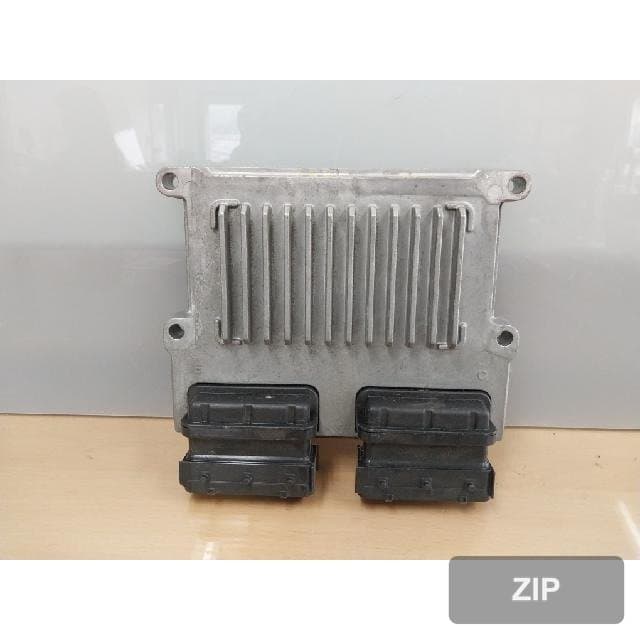 Блок управления двигателем ECU