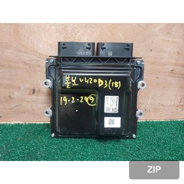Блок управления двигателем ECU