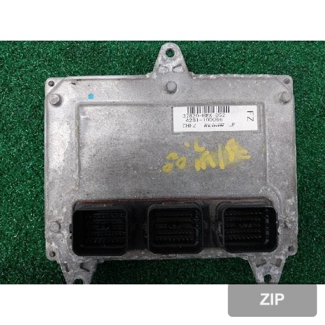 Блок управления двигателем ECU