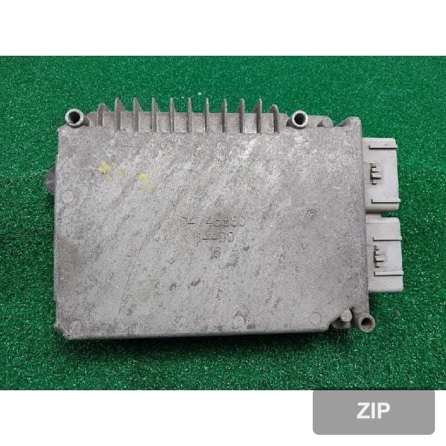 Блок управления двигателем (ECU) 04727271AB