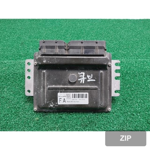 Блок управления двигателем ECU