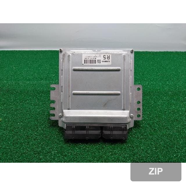 Блок управления двигателем ECU