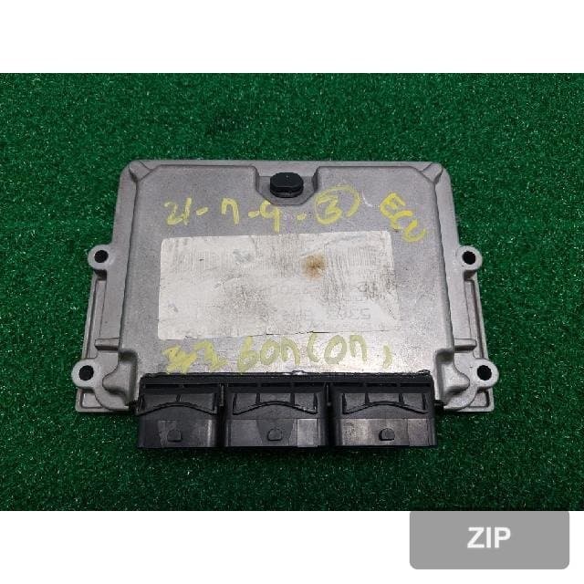 Блок управления двигателем ECU
