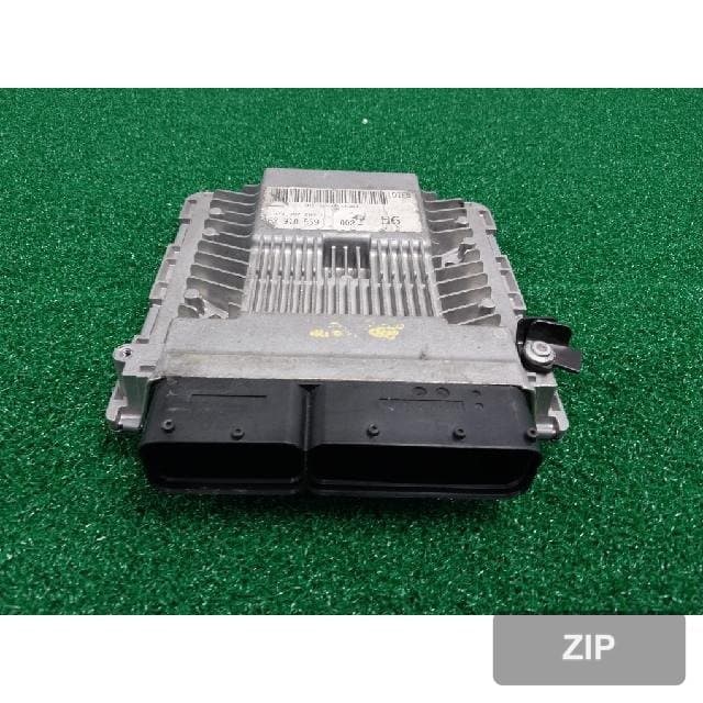 Блок управления двигателем ECU