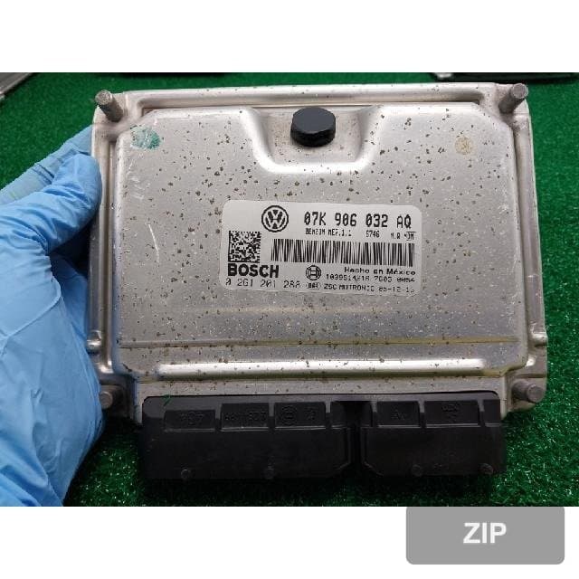 Блок управления двигателем ECU