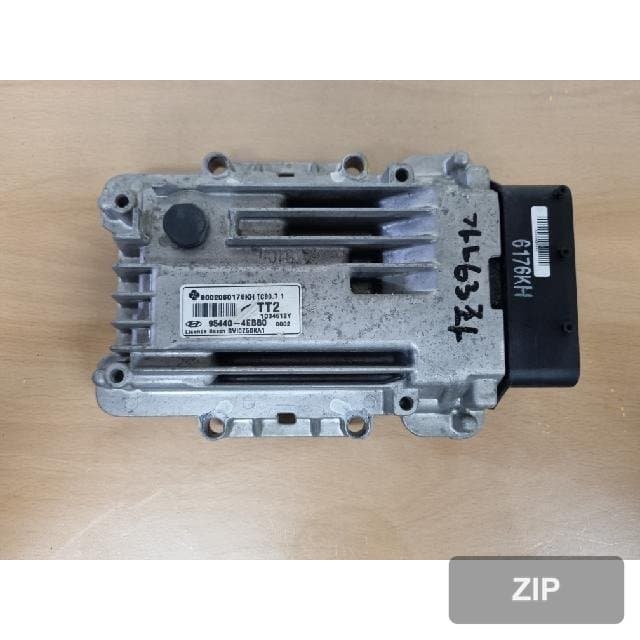 Блок TCU с кодом 95440-4EBB0