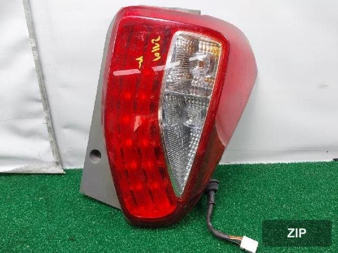Kia Ray 2013 — фонарь задний правый (комбинированный)