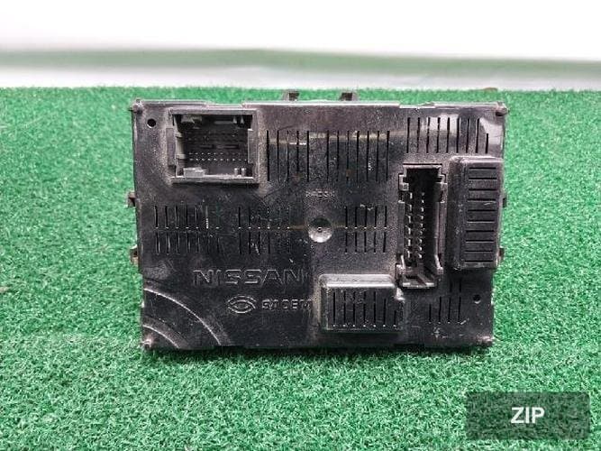 Блок управления ETACS/BCM 284B2 CT00A